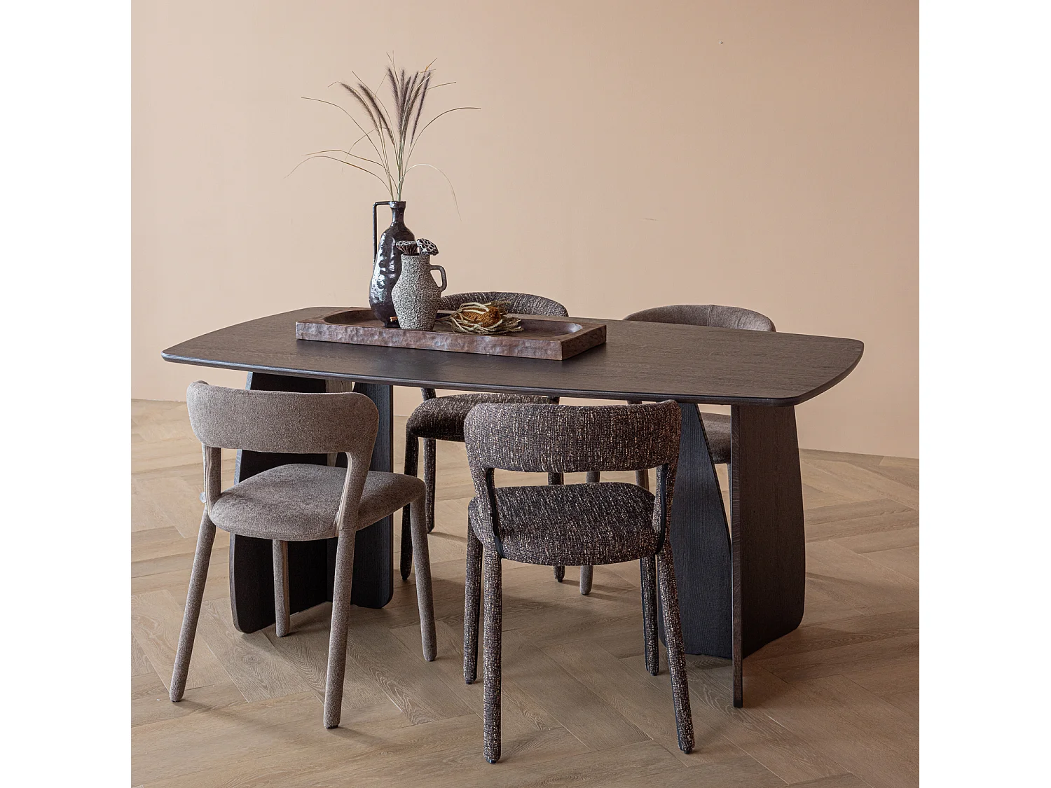 Table à manger en bois de chêne VEERE