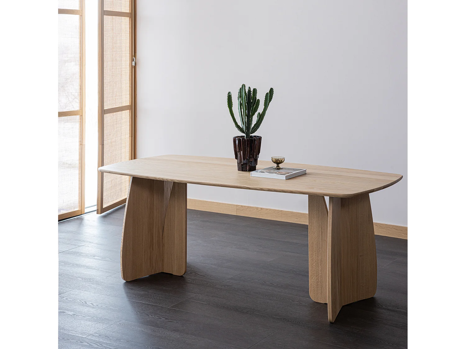 Table à manger en bois de chêne VEERE