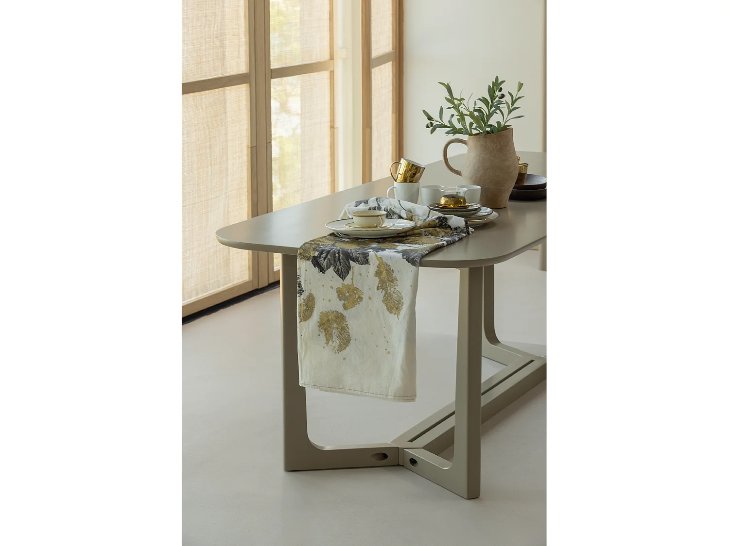 Table à manger en bois de manguier 8 personnes FERION