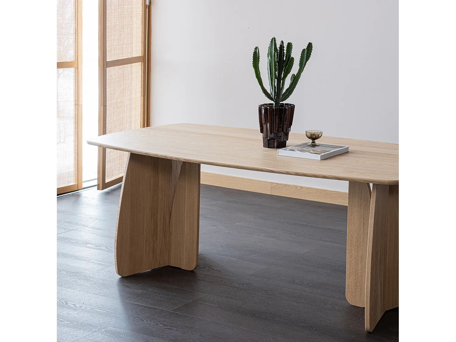 Table à manger en bois de chêne VEERE