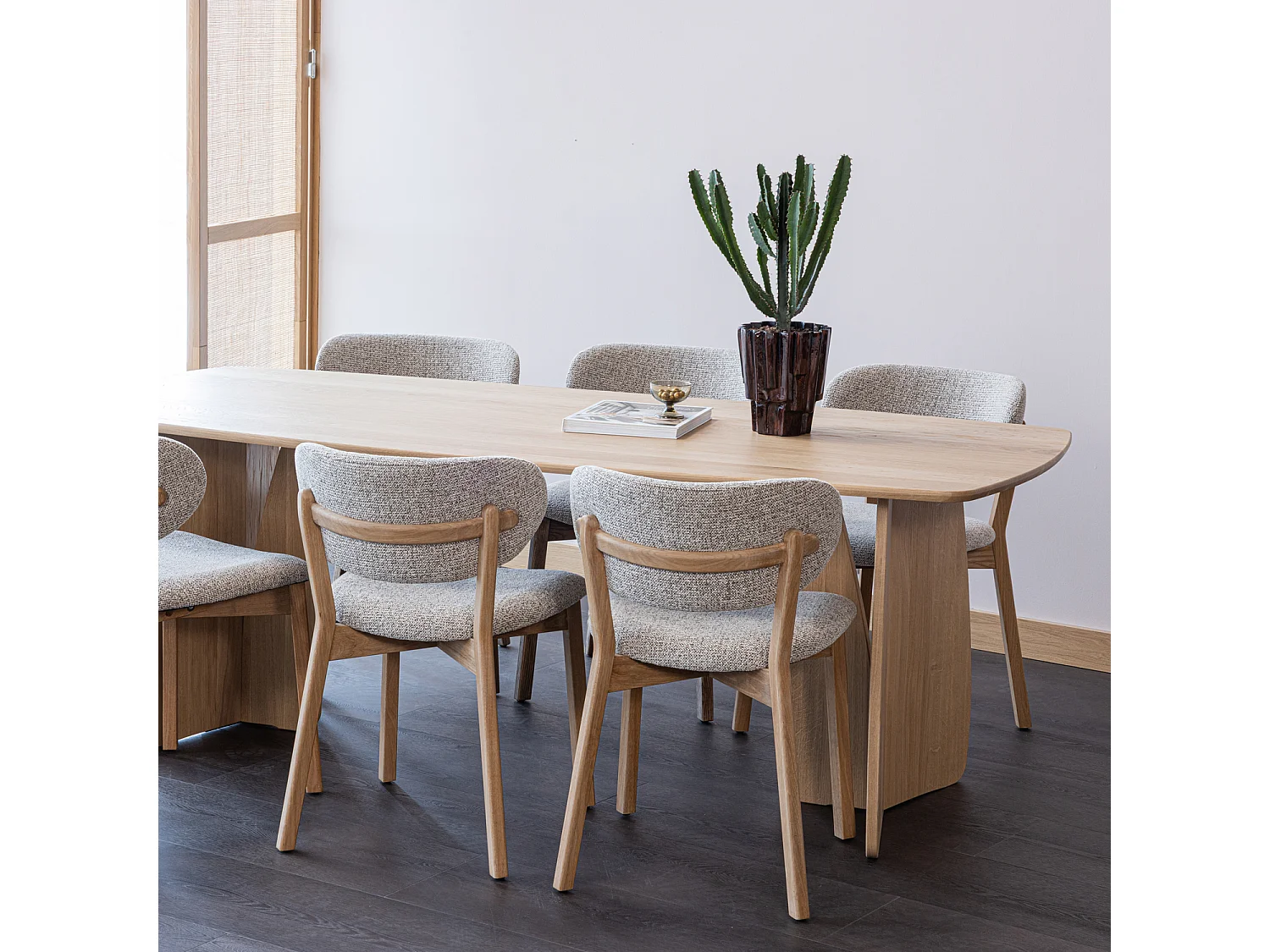 Table à manger en bois de chêne VEERE