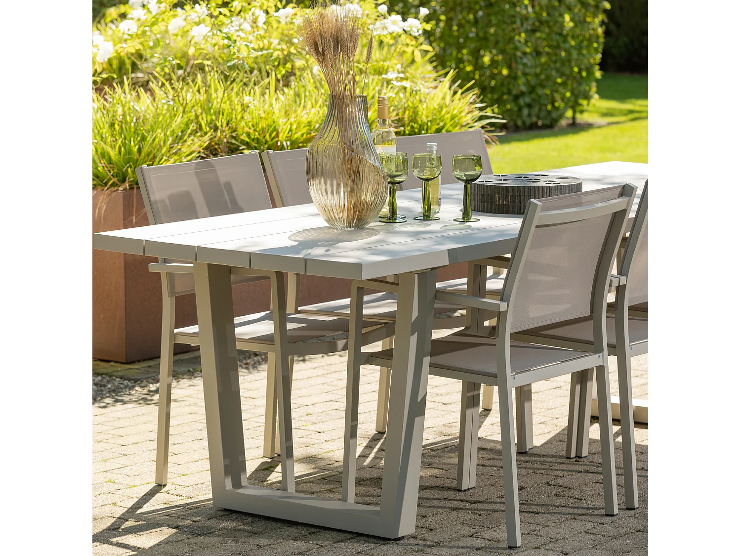 Table de jardin en aluminium 6 personnes BEAR
