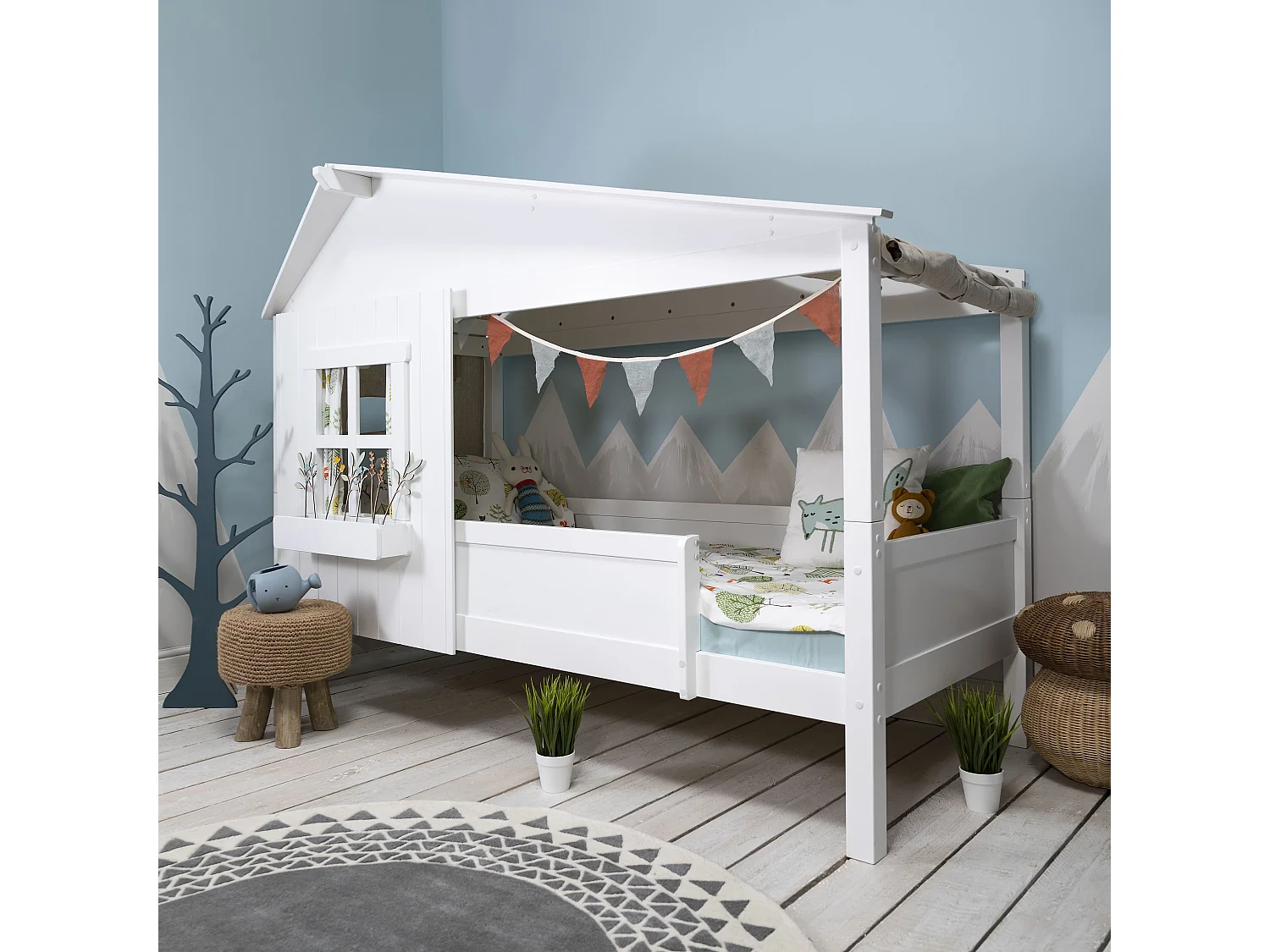 Noa & Nani Inka Treehouse Bed Low in White