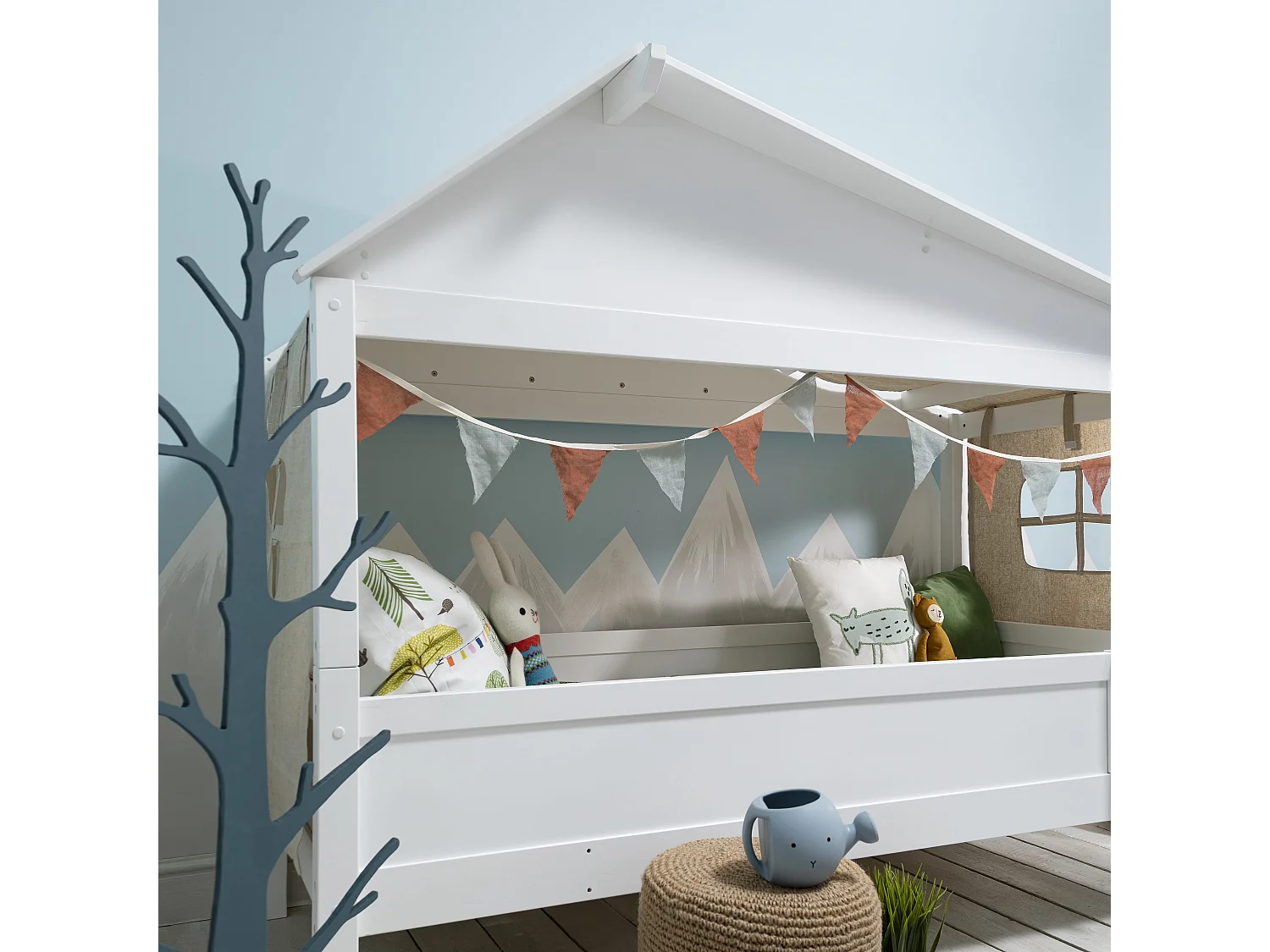 Noa & Nani Inka Treehouse Bed Low in White