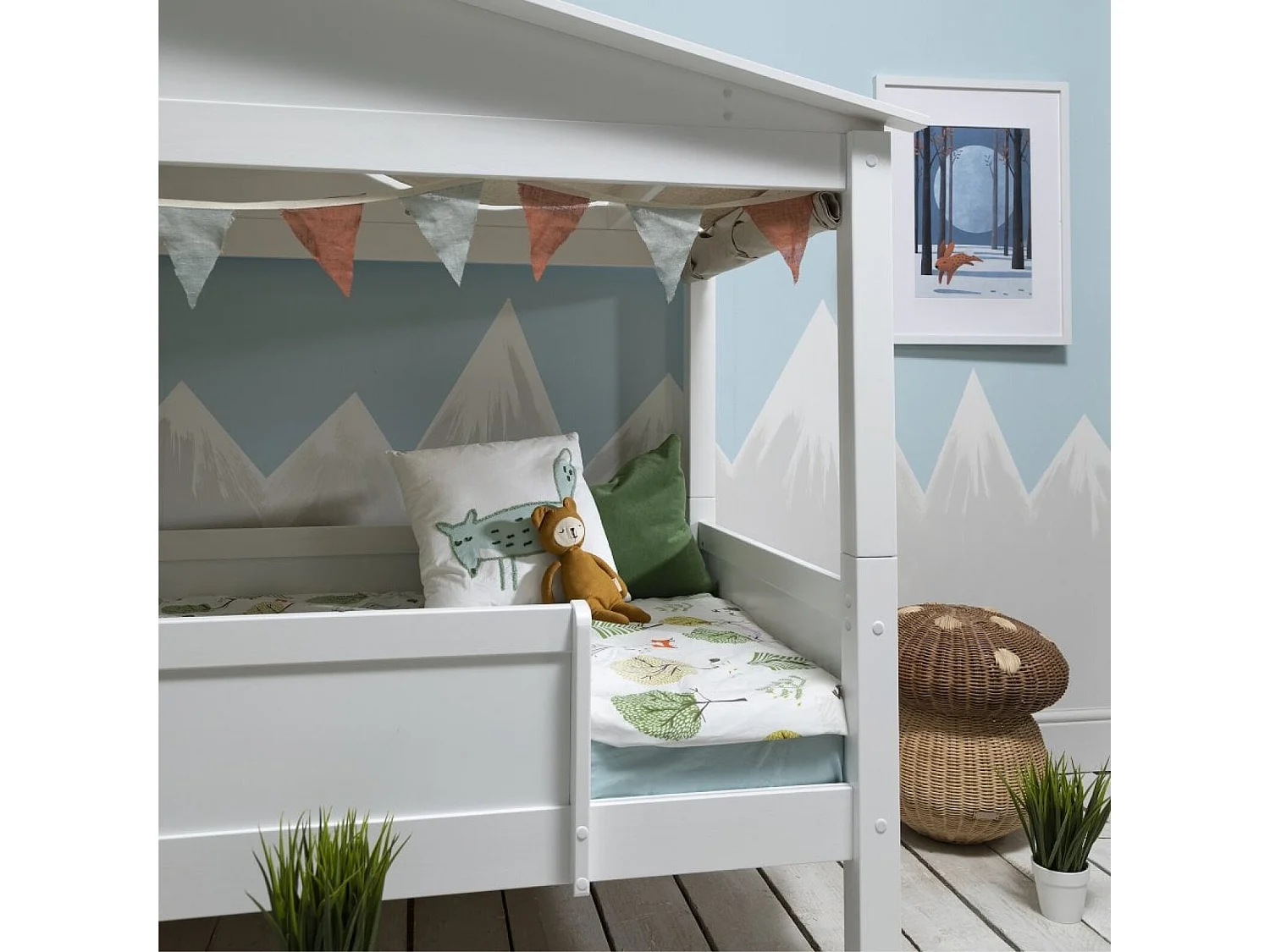 Noa & Nani Inka Treehouse Bed Low in White