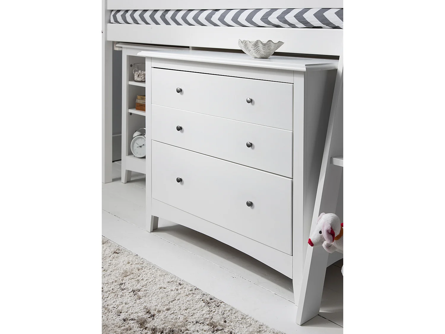 Noa & Nani Moro Sleepstation with Chest of Drawers, Cabinet & Desk in White