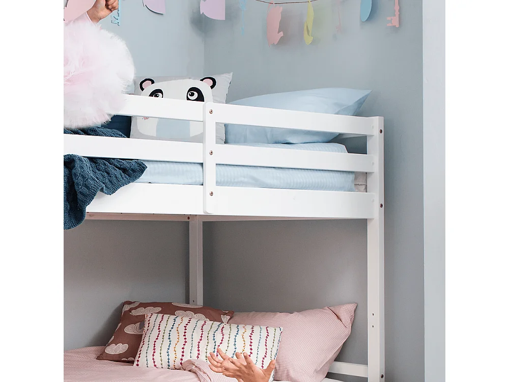 Noa & Nani Jakke Bunk Bed with Straight Ladder in White