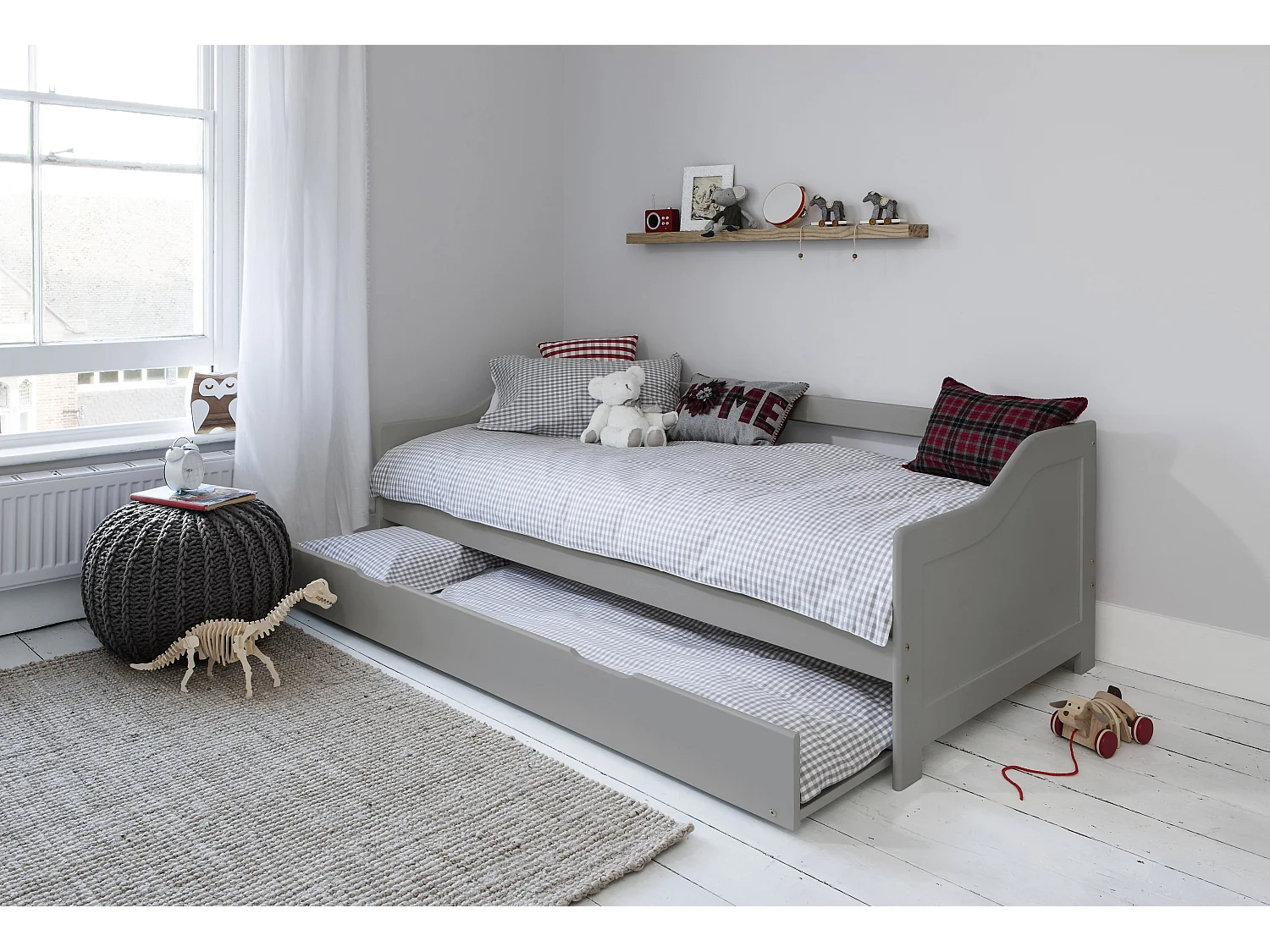 Noa & Nani Hove Day Bed with Pullout Trundle in Silk Grey