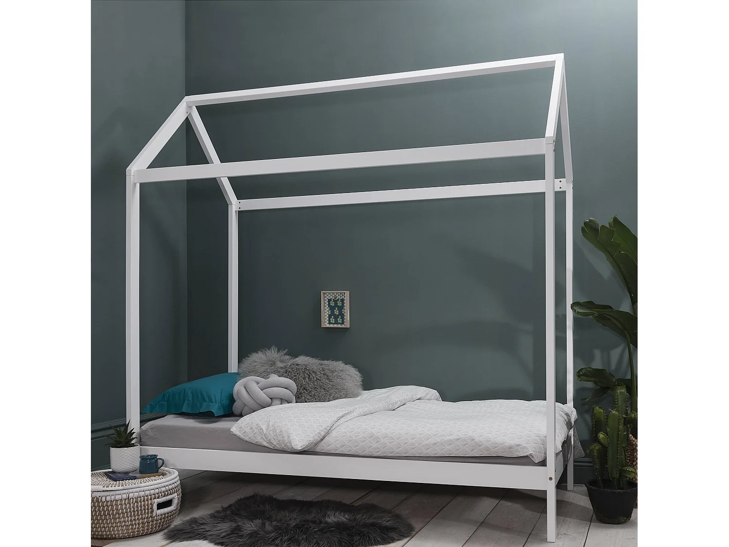 Noa & Nani Jansen Scandinavian Single Bed Frame in White