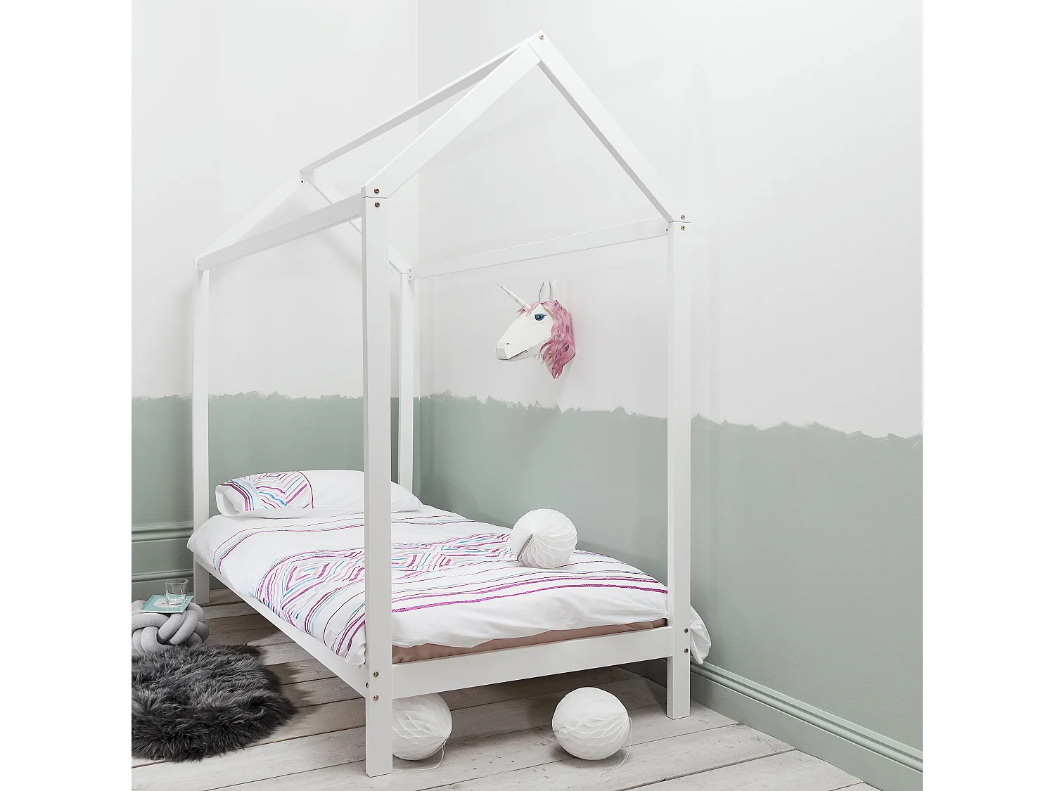 Noa & Nani Jansen Scandinavian Single Bed Frame in White