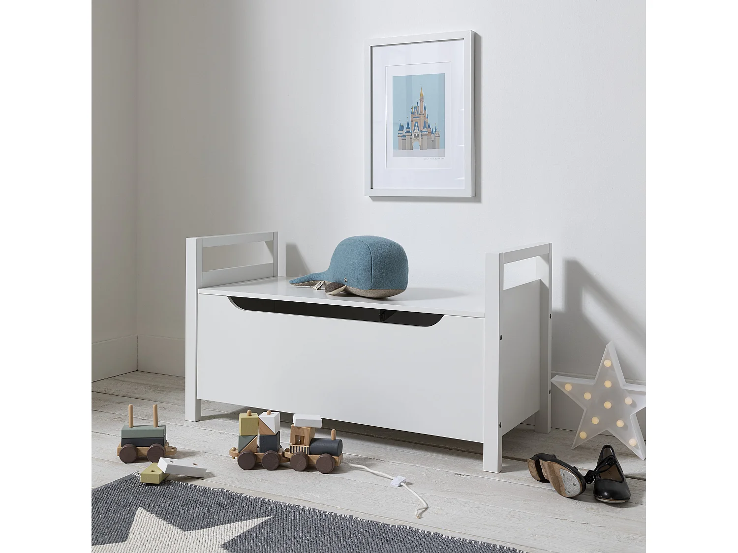 Noa & Nani Osman Toy Box with Cushion in White