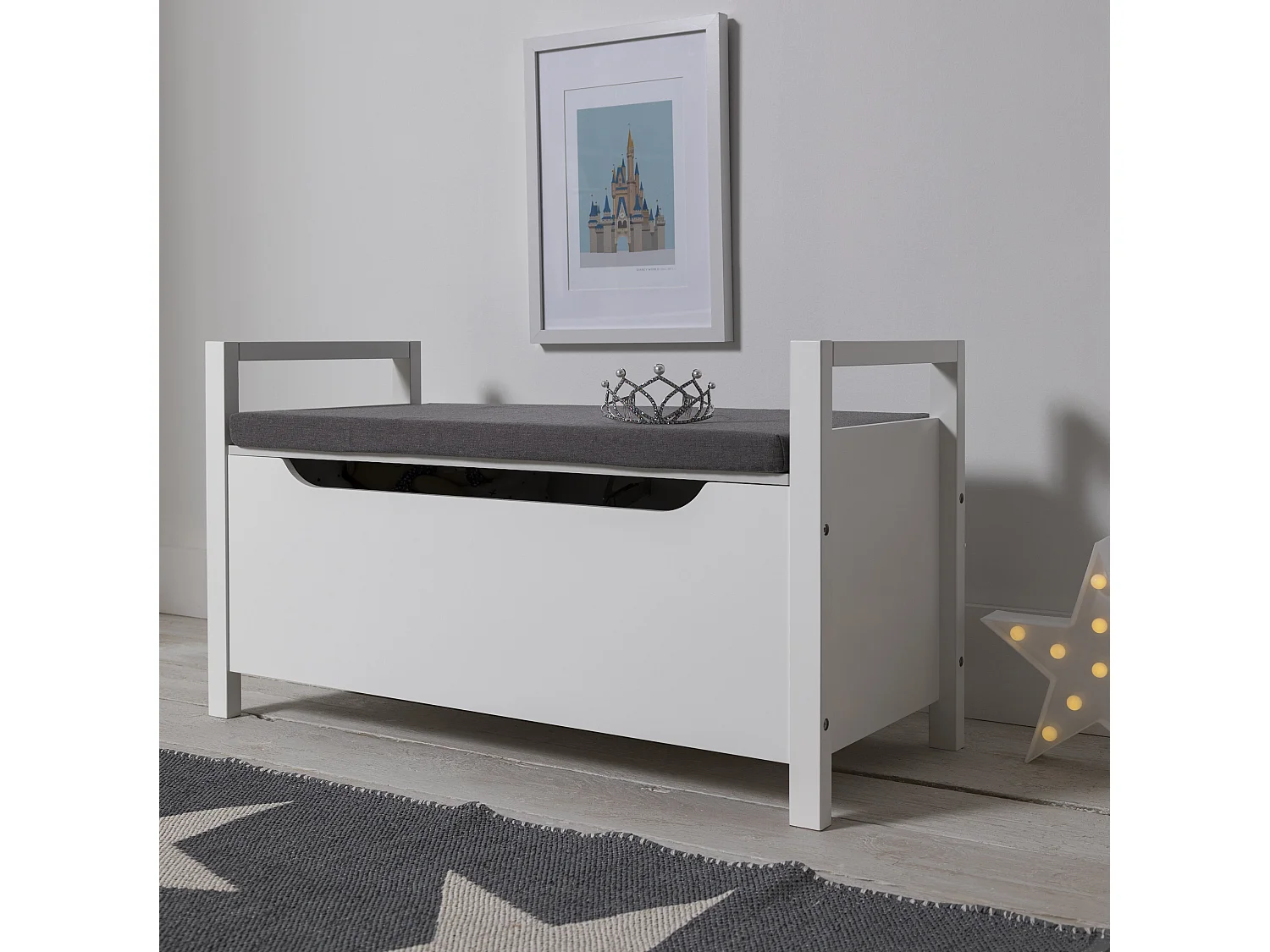 Noa & Nani Osman Toy Box with Cushion in White