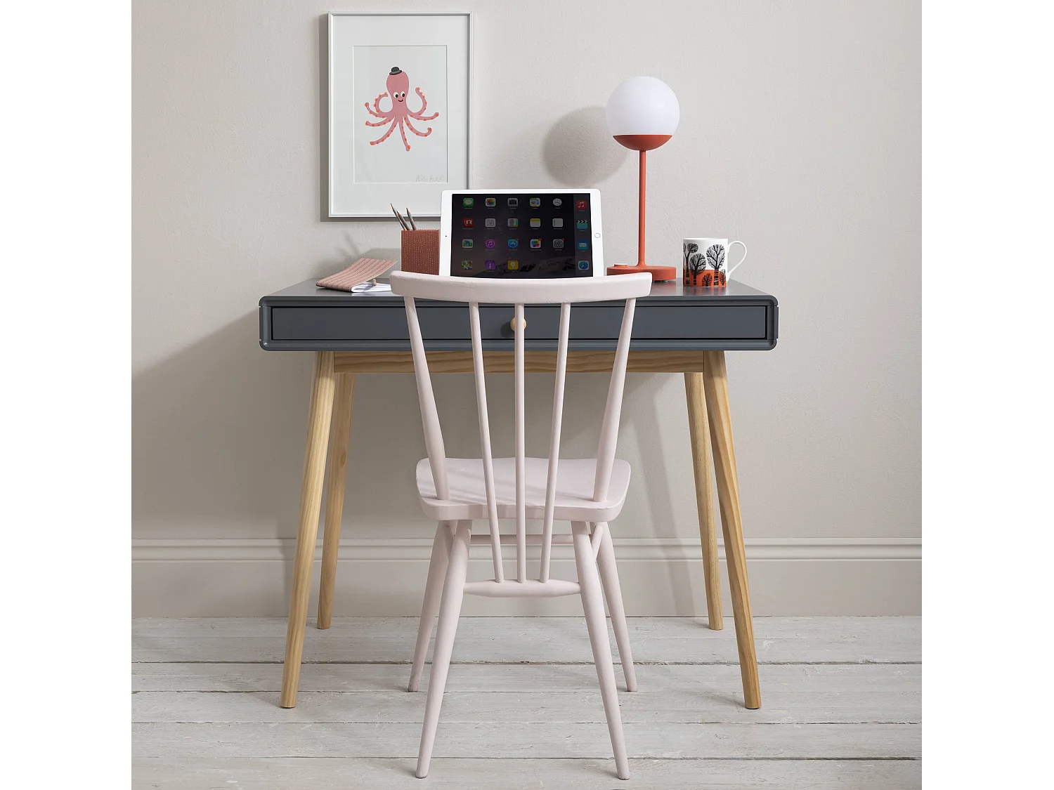 Noa & Nani Frank Desk in Dark Grey and Natural Pine