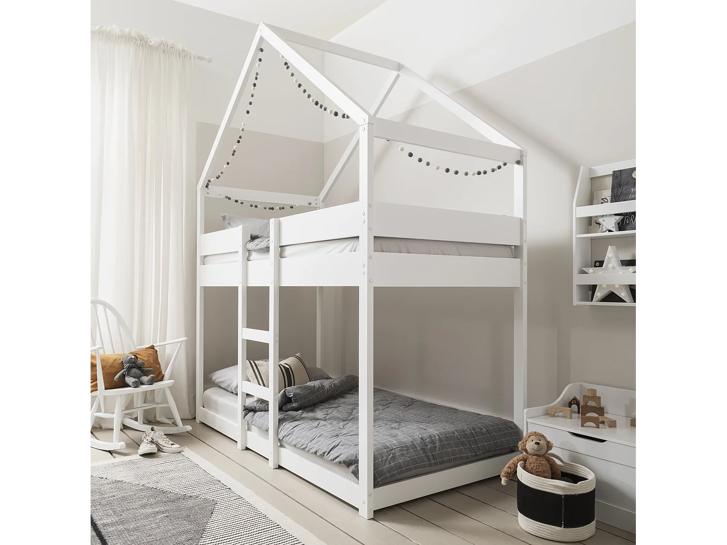 Noa & Nani Sofie Bunk Bed House Cabin in White