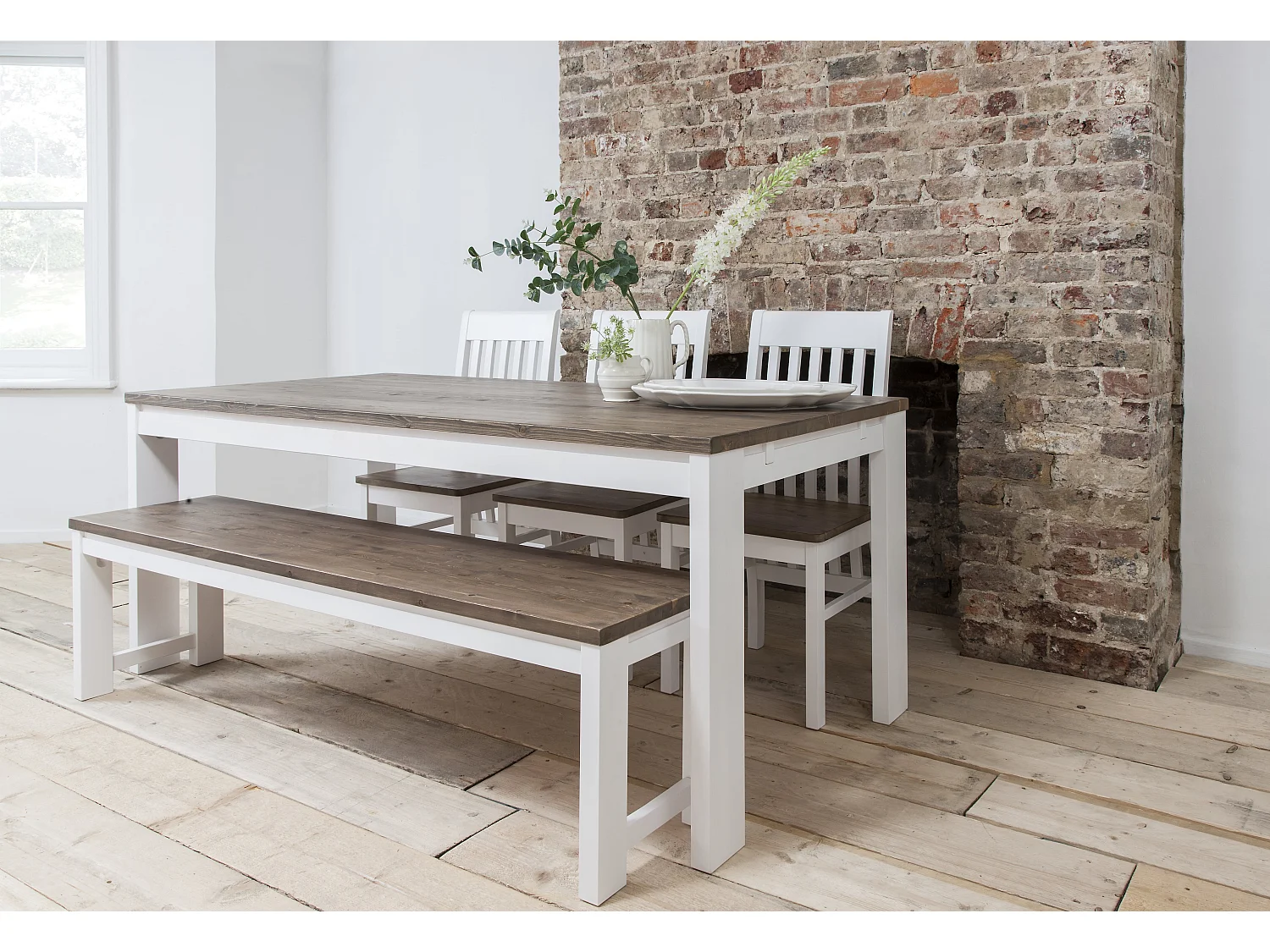 Noa & Nani Nordic Bench in White and Pine
