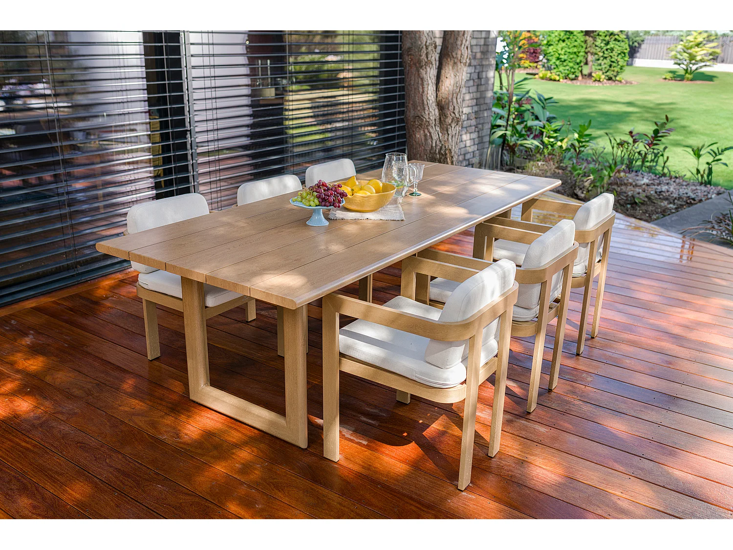 Sorrento Garten Essgruppe - Tisch und 6 Stühle, Aluminiummöbel mit Holzeffekt, Elegantes Design