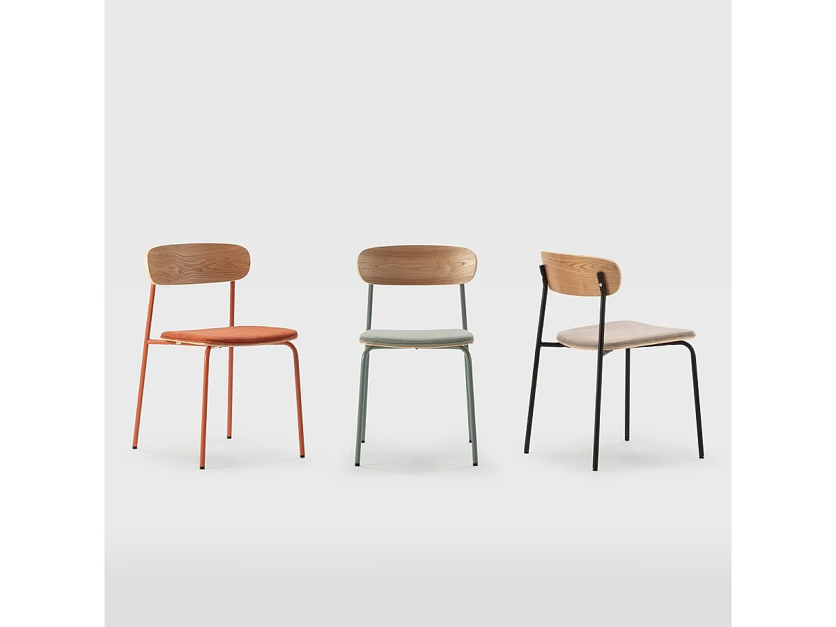 Lot de 4 chaises dossier bois assise tissu beige et pieds métal blanc - RIDILA
