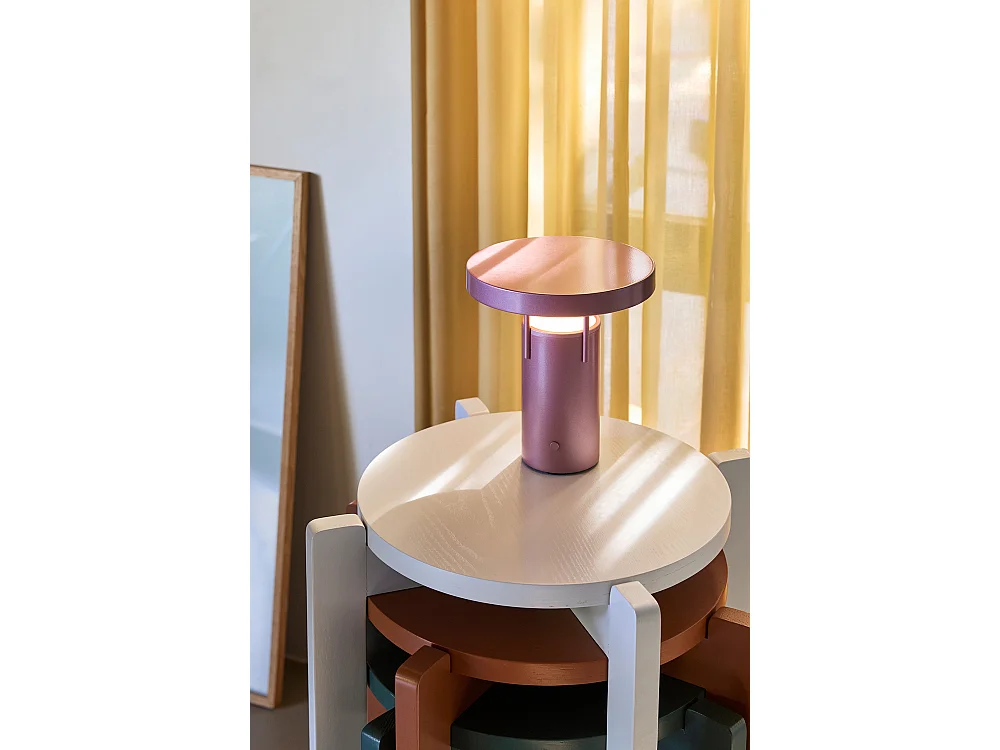 Hübsch Lampe portable Mini Acrylique Rose métallique BRINGME