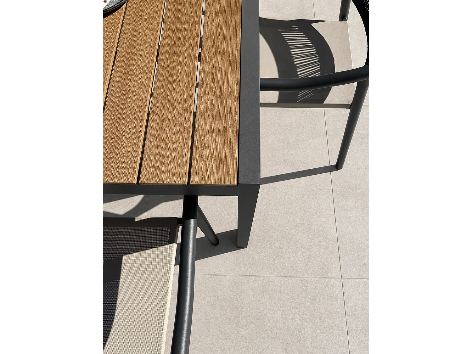 Ensemble repas de jardin 4 places en alu - TONGA