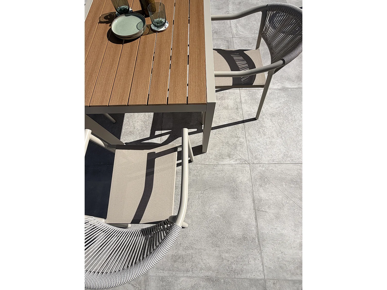 Ensemble repas de jardin 4 places en alu - TONGA