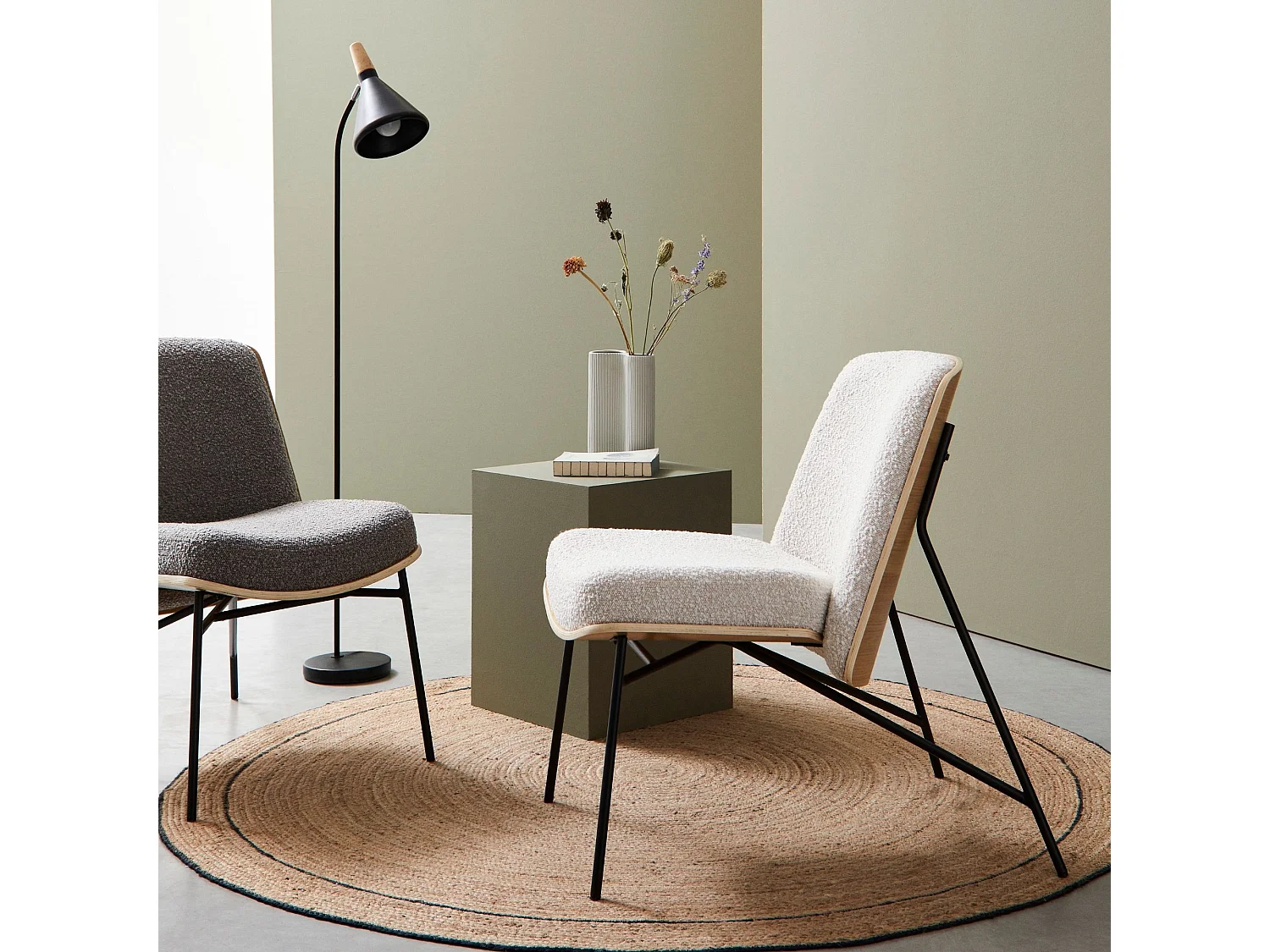 Fauteuil contemporain en bois et tissu bouclette - EMERICK
