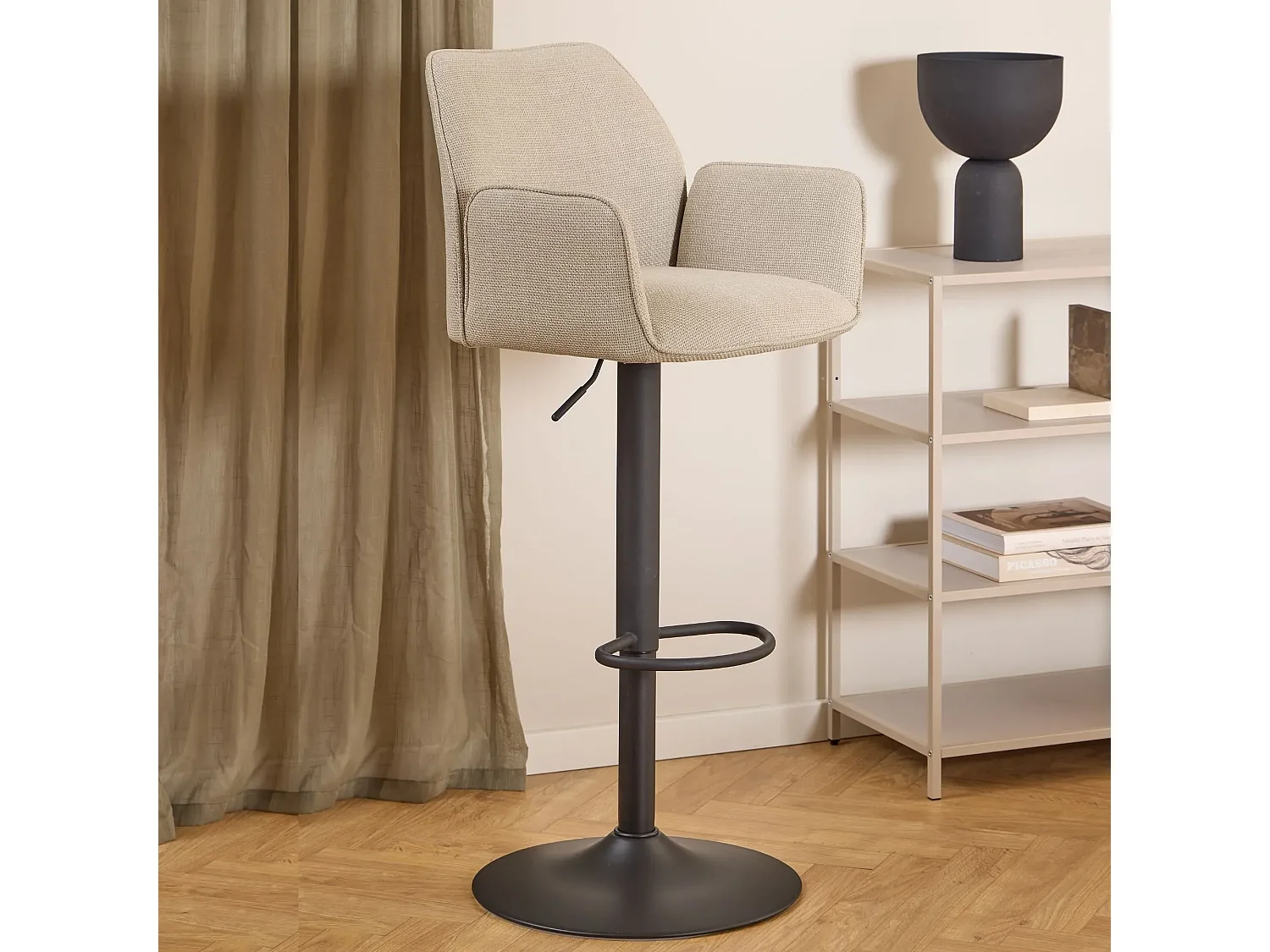 Tabouret de bar pivotant en tissu beige et pied métal - GLENYS