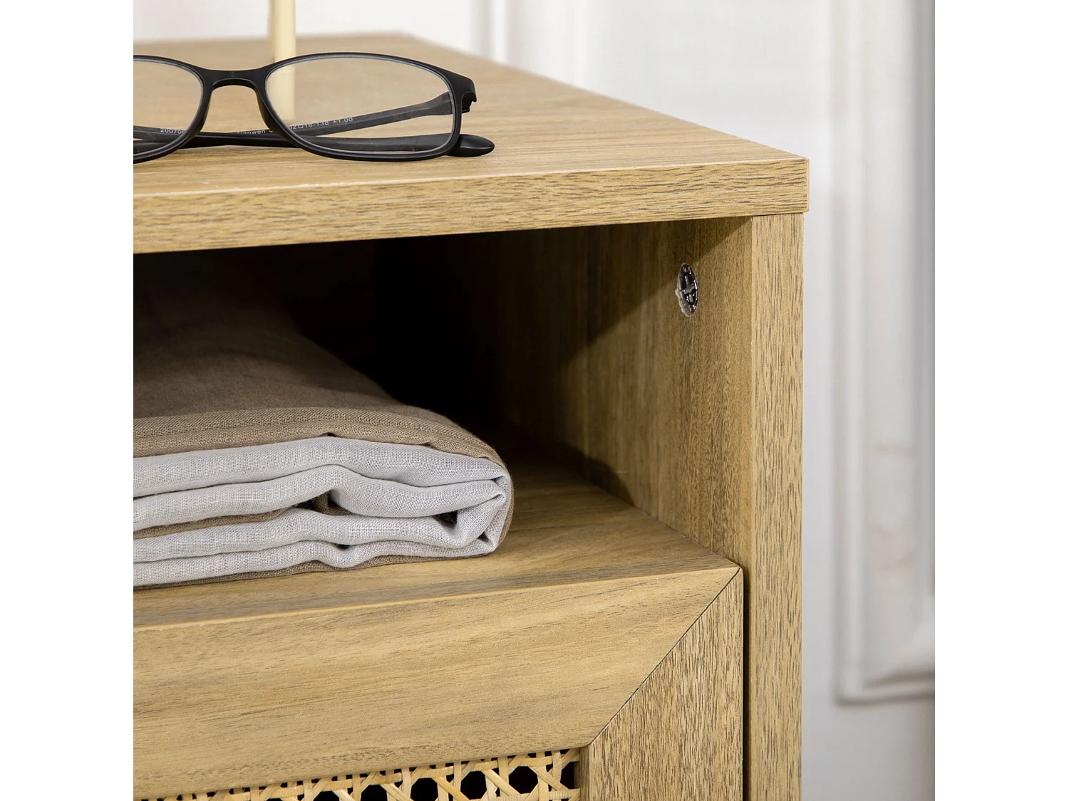 Vini Raba Narrow Bedside Table 39x35x60cm Natural Wood Effect with Rattan Door