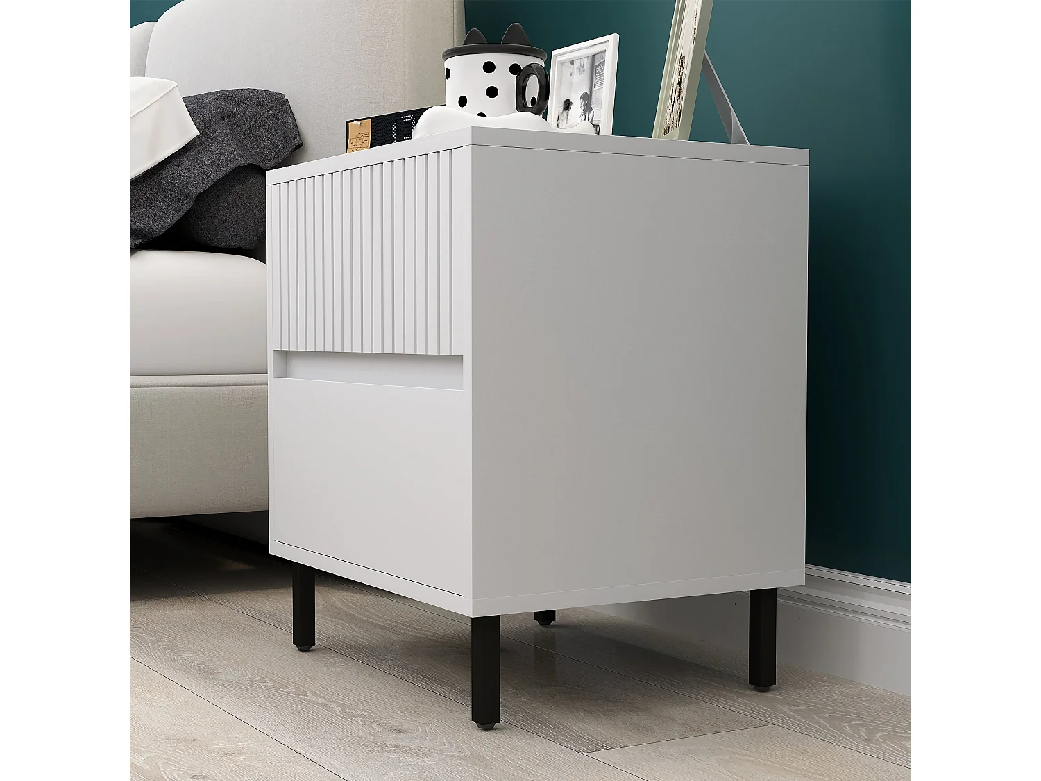 Vadiro Set of 2 White Ribbed Bedside Tables 2 Drawers
