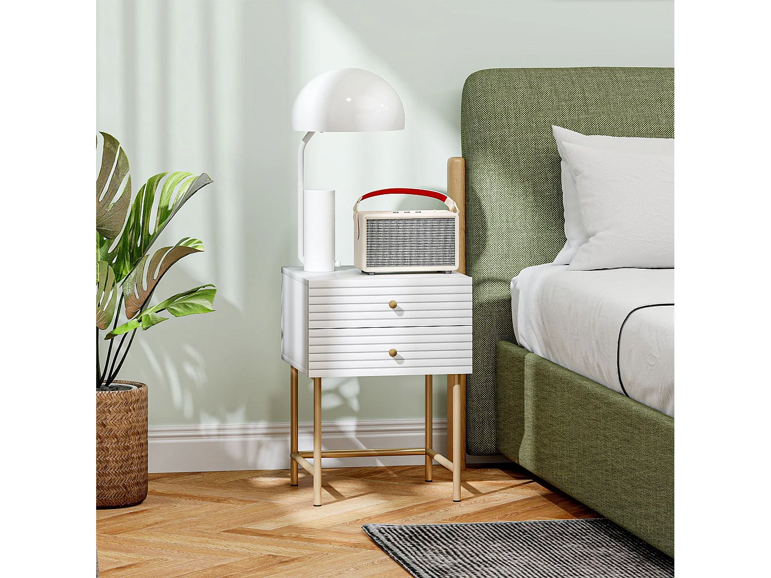 Satosu Set of 2 White and Gold Bedside Tables with Ribbed Drawers