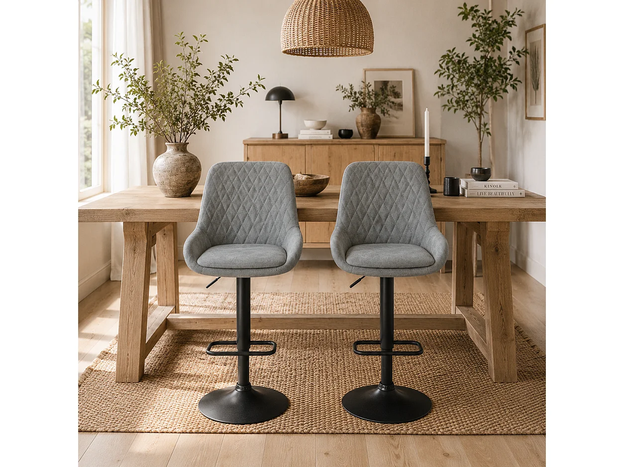 Taraneno Set of 2 Light Grey Faux Leather Retro Bar Chairs