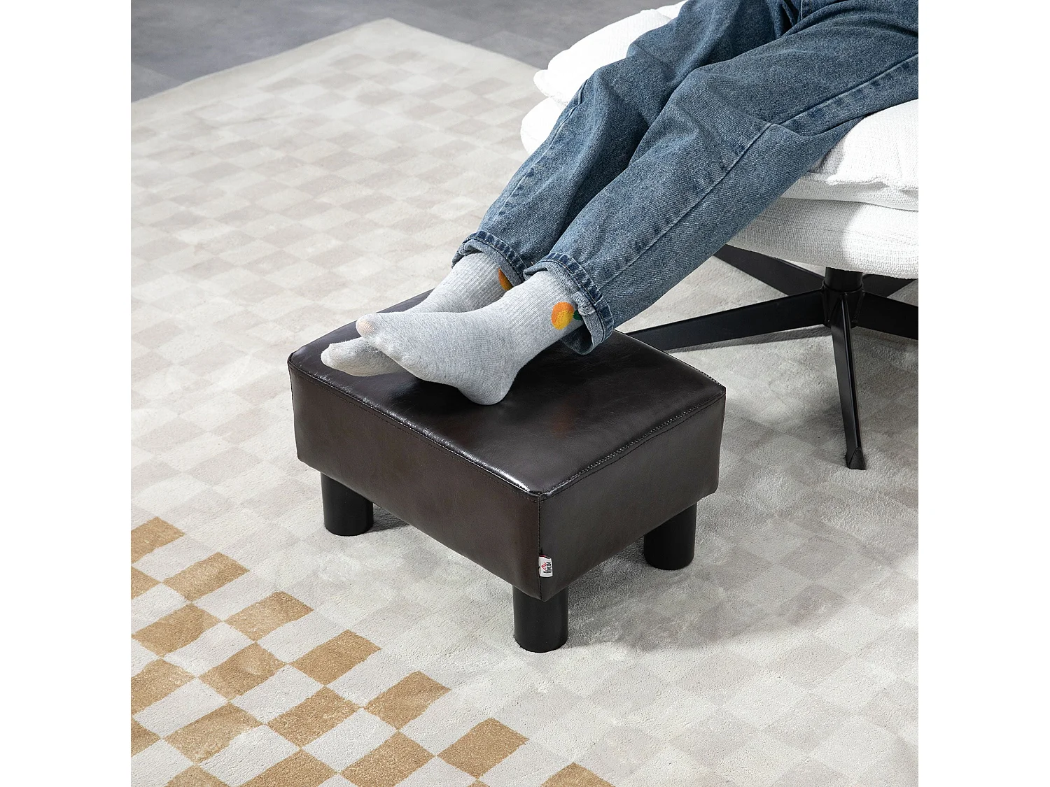 Fatopa Brown Faux Leather Cube Footstool 40x30x24cm Foam Padded with 4 Plastic Feet
