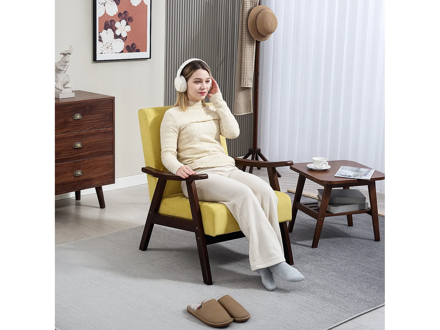 Surano Champagne Velvet Accent Armchair Nordic Design Solid Rubberwood Frame Deep Padded Seat