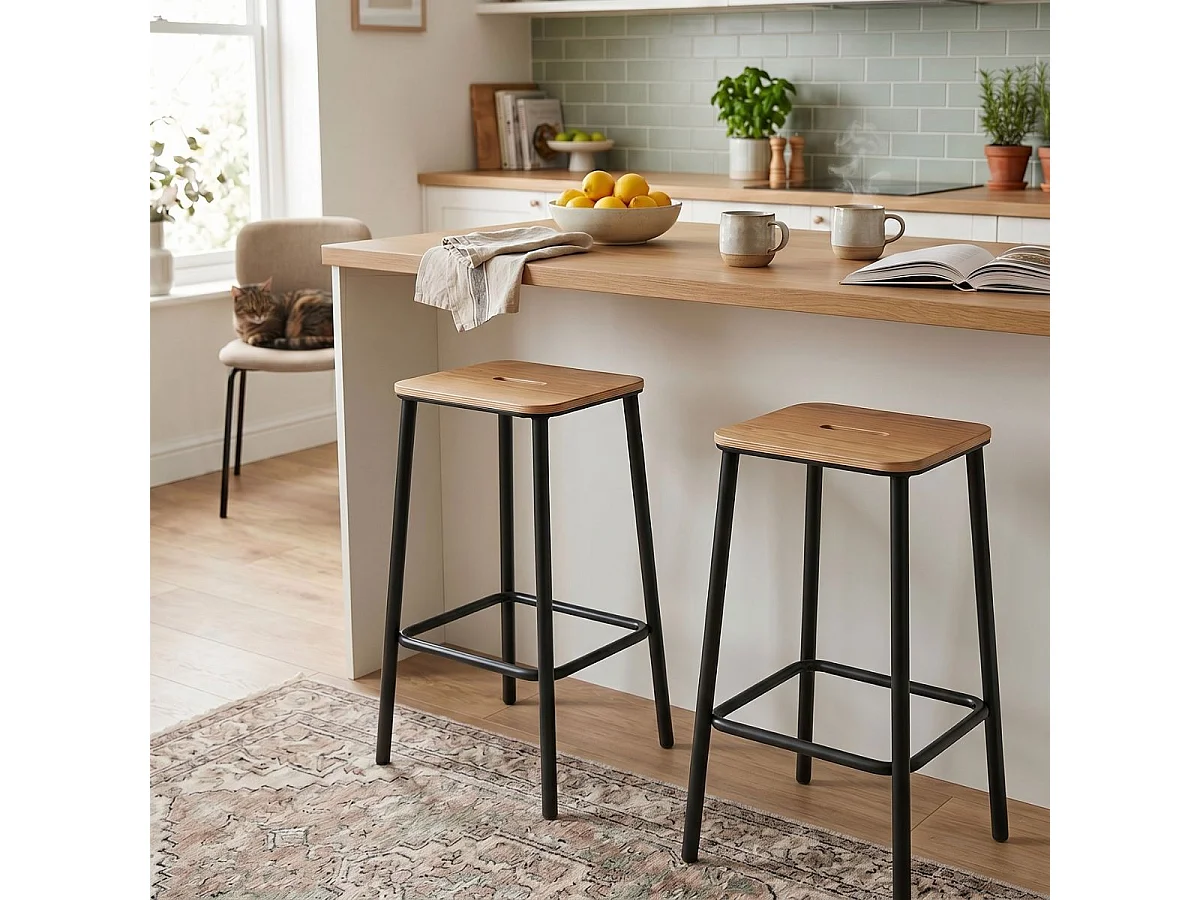 Lot de 2 tabourets de bar H65cm en bois naturel pied en métal noir - BAHIA