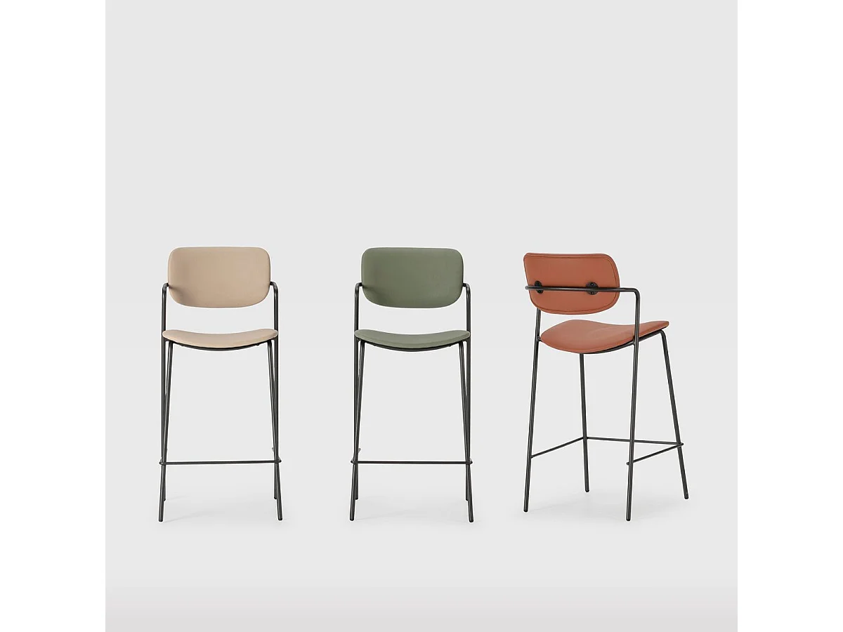 Lot de 2 tabourets de bar structure métal noir assise et dossier en PU vert - AKIMA