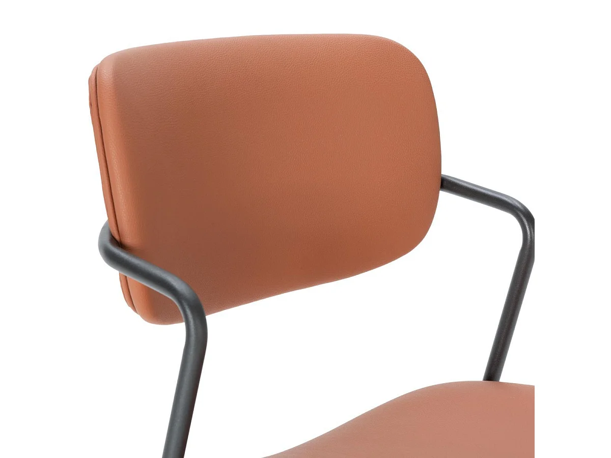 Lot de 6 chaises structure métal noir assise et dossier en PU brique - AKIMA
