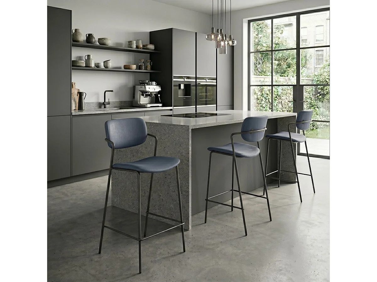 Lot de 4 tabourets de bar structure métal noir assise et dossier en PU brique - AKIMA