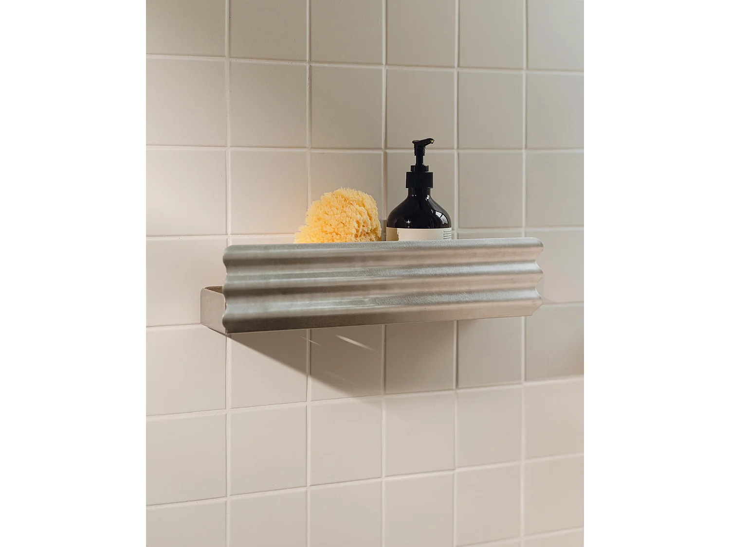 Étagère de douche Olbi en acier inoxydable - rangement drainant pour shampoings et soins