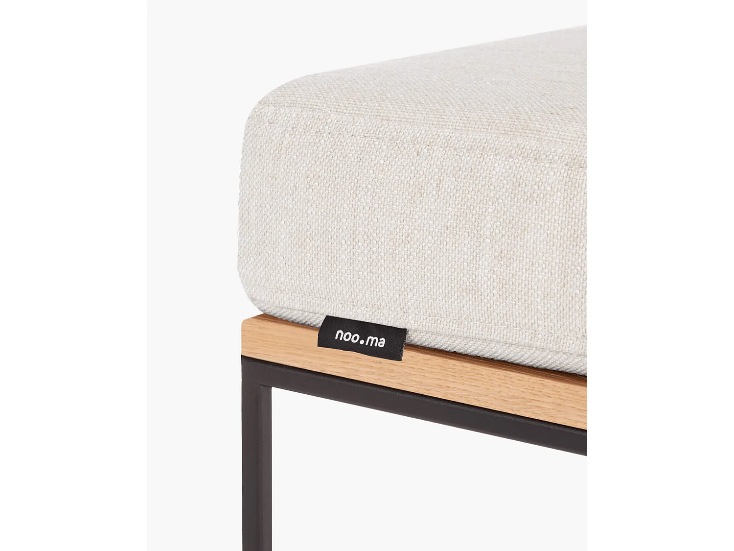 Pouf Feo - pouf carré minimaliste en chêne noir avec coussin en laine
