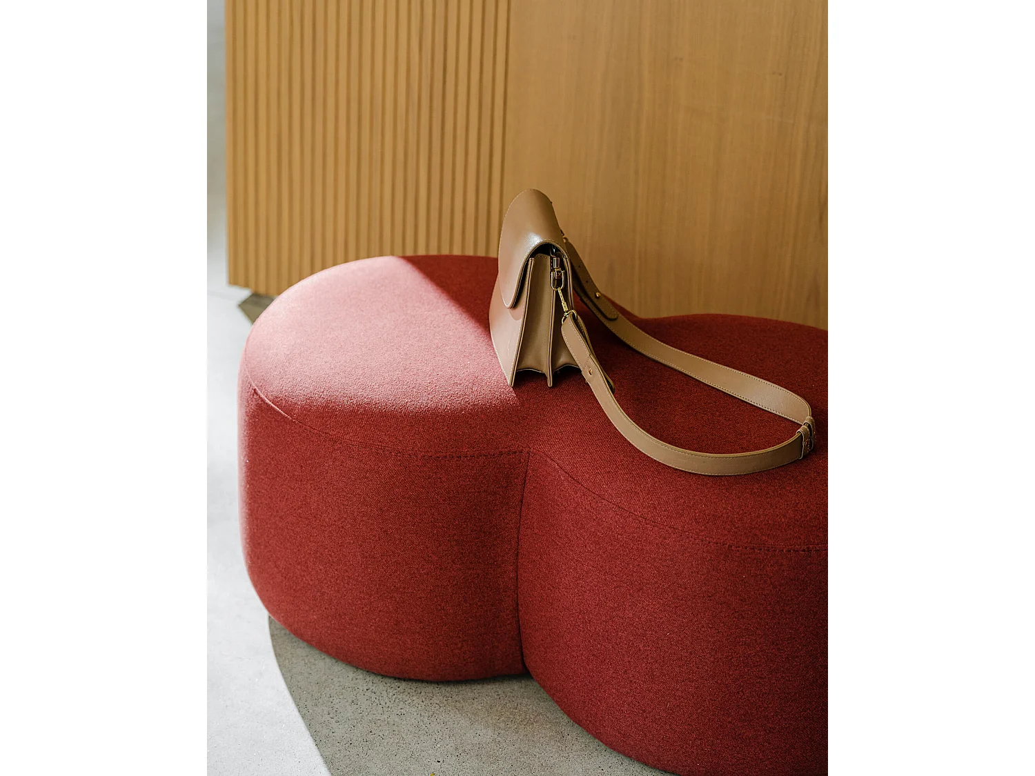 Pouf Umbo - pouf rond en polyester 100% moderne et polyvalent