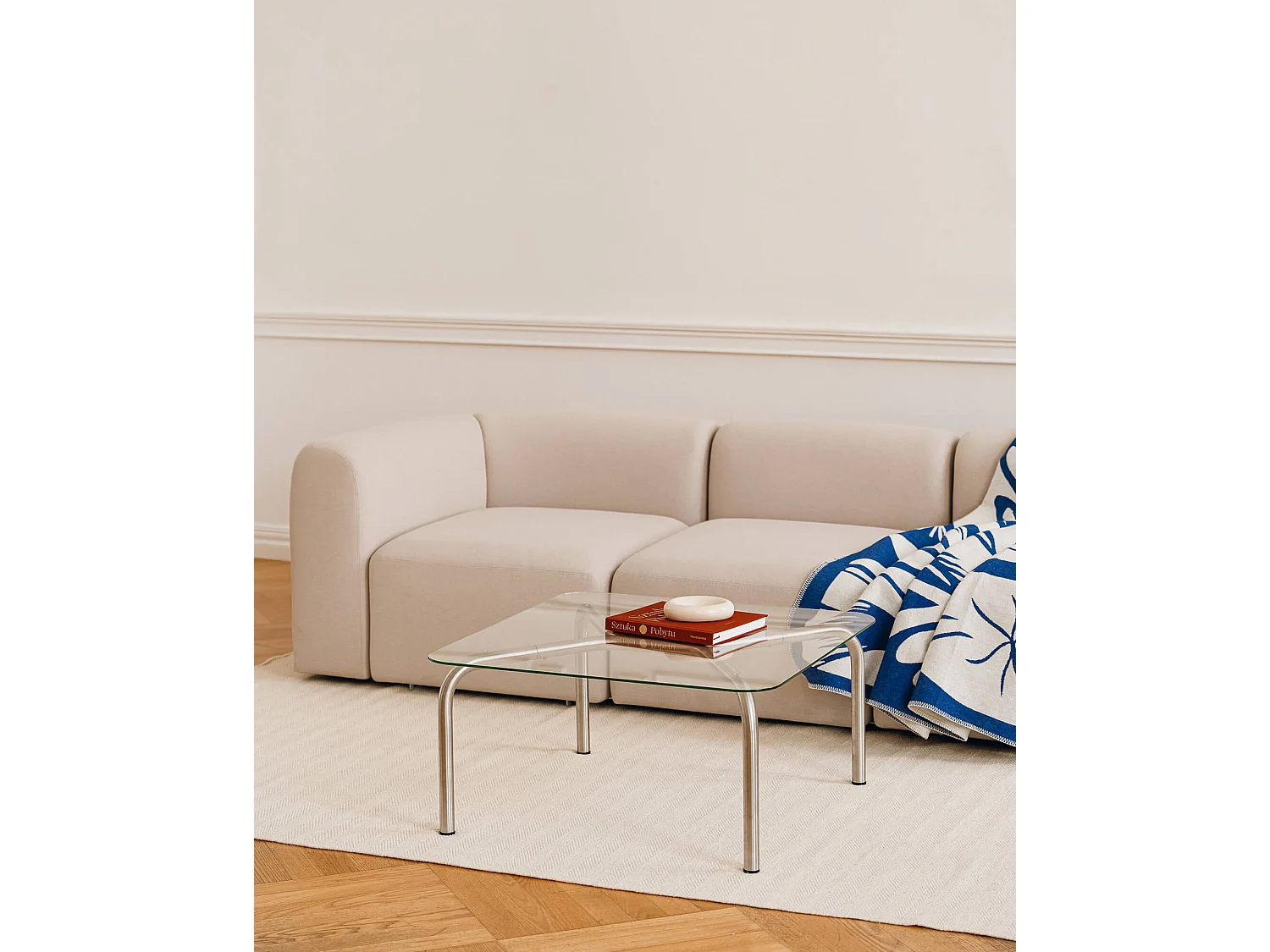 Table basse industrielle noo.ma 80x80 cm plateau verre pieds acier brossé