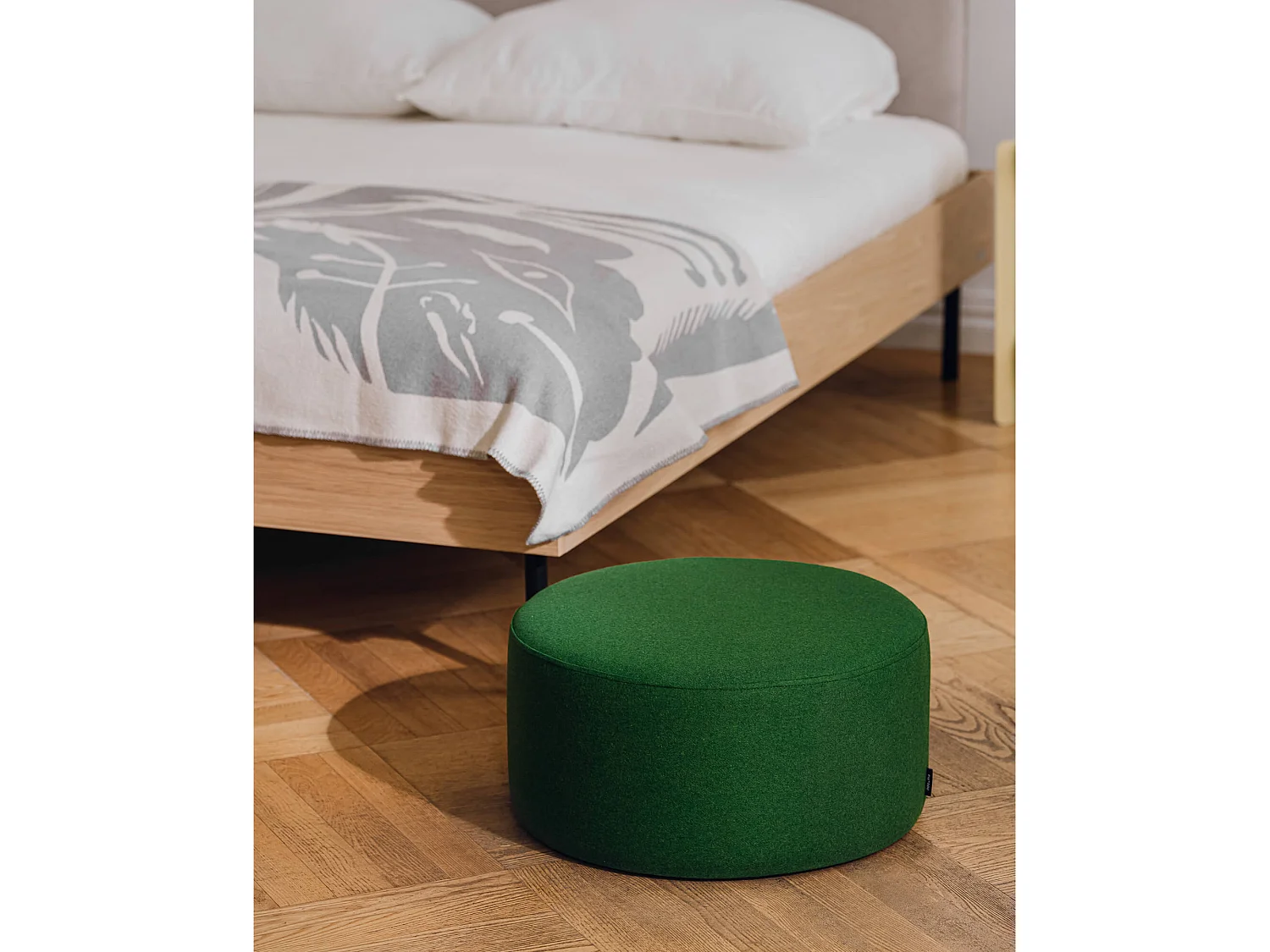 noo.ma Pouf Folk petit - carré 50x50x25 cm, minimaliste moderne