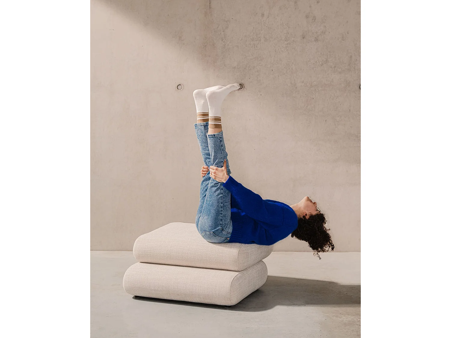 Pouf Taso - pouf rectangulaire moderne, tissu haute qualité