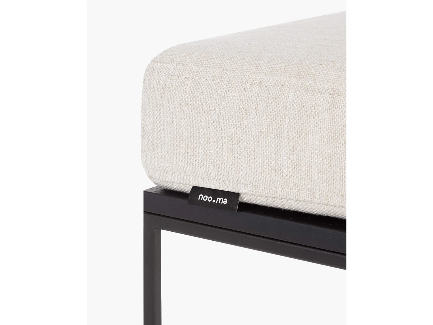Pouf Feo - pouf carré minimaliste en chêne noir avec coussin en laine