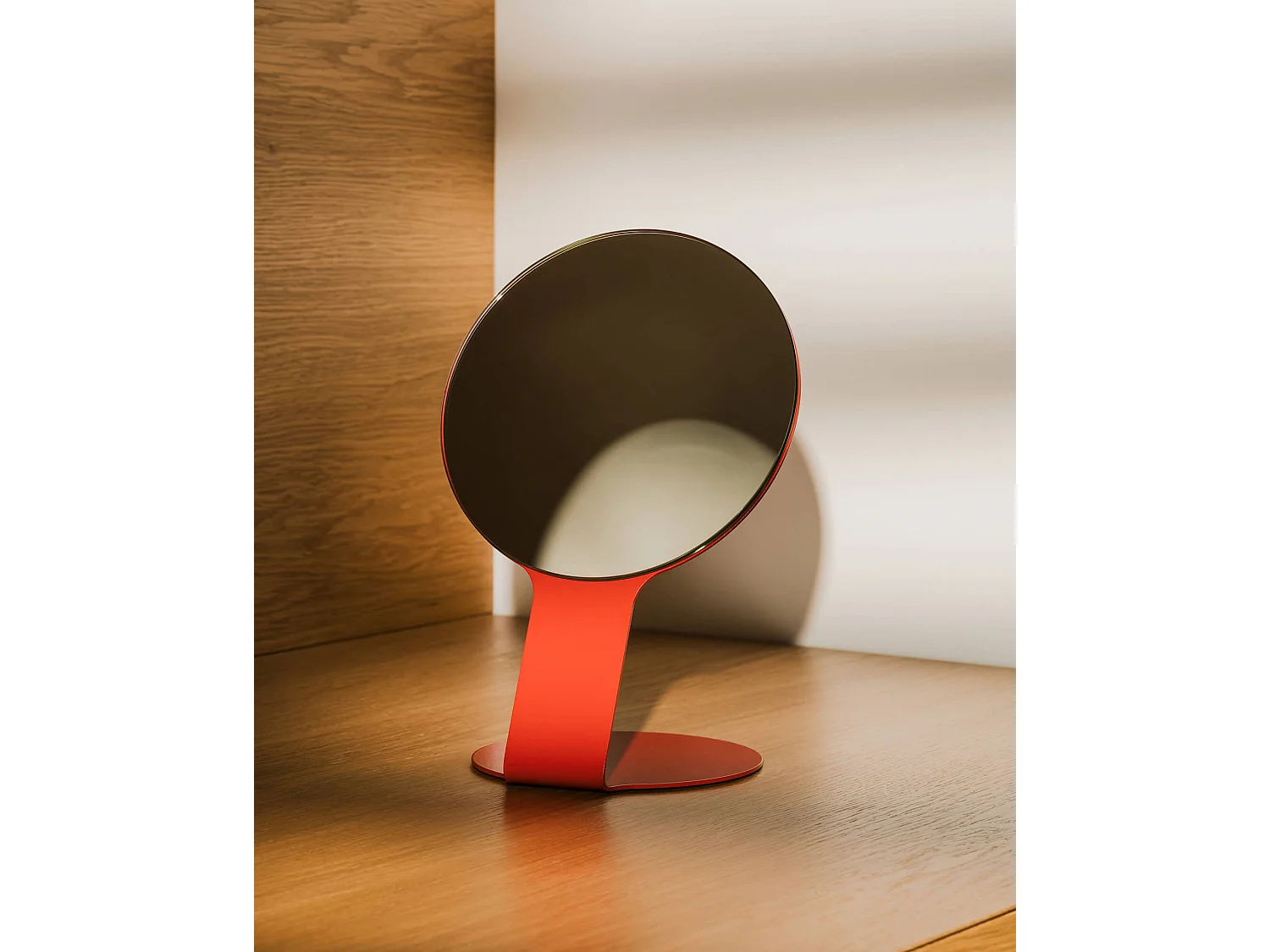Miroir de table Feys - miroir de poche moderne en métal mat