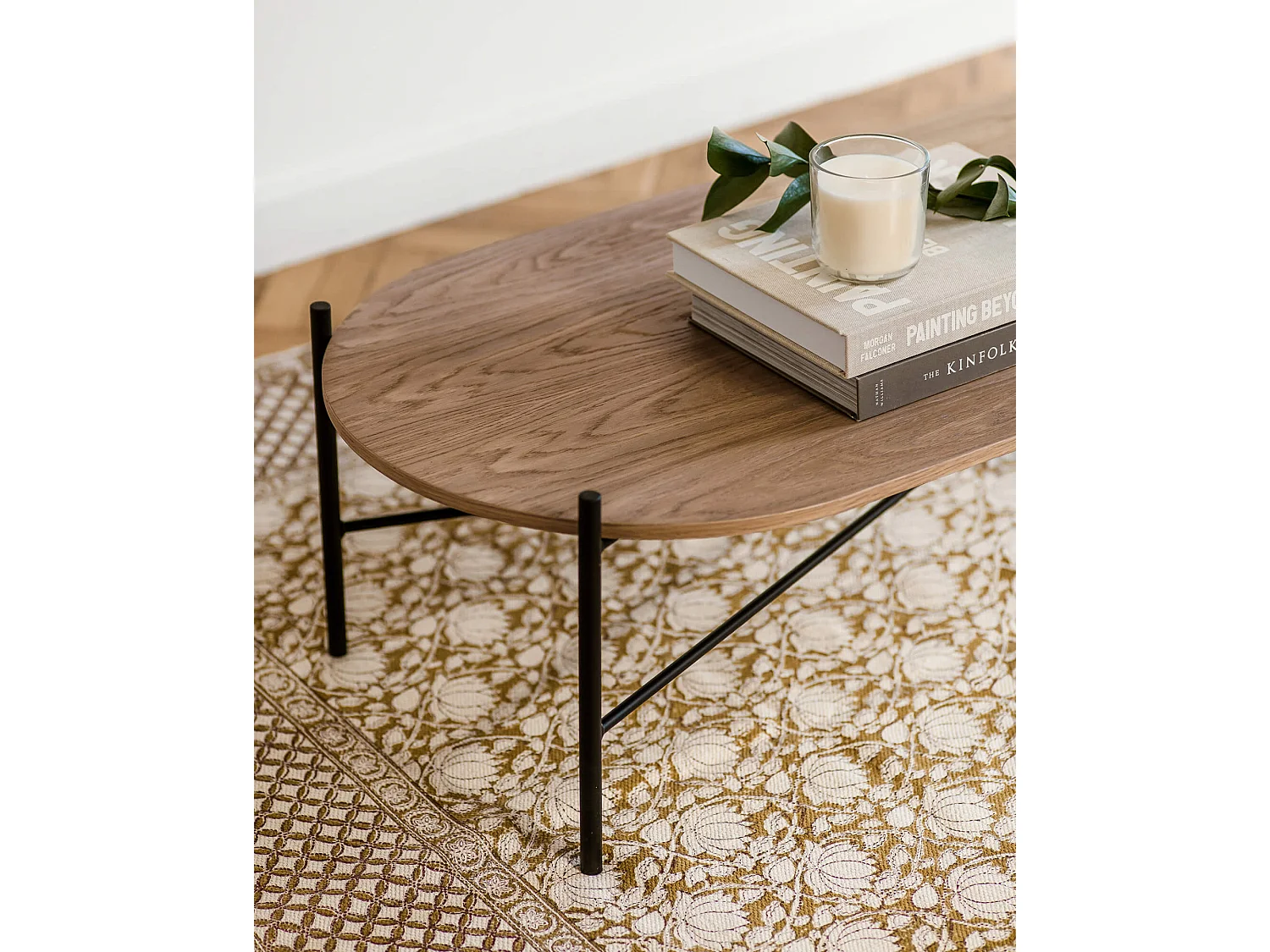 Toglan Couchtisch - ovaler Sofatisch, pulverbeschichteter Stahl, Furnier, 115 x 50 x 32 cm