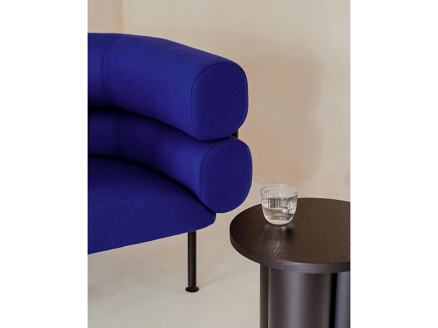noo.ma Ubi fauteuil - ronde moderne stoel, Blueberry Pie wolblend, vaste zit