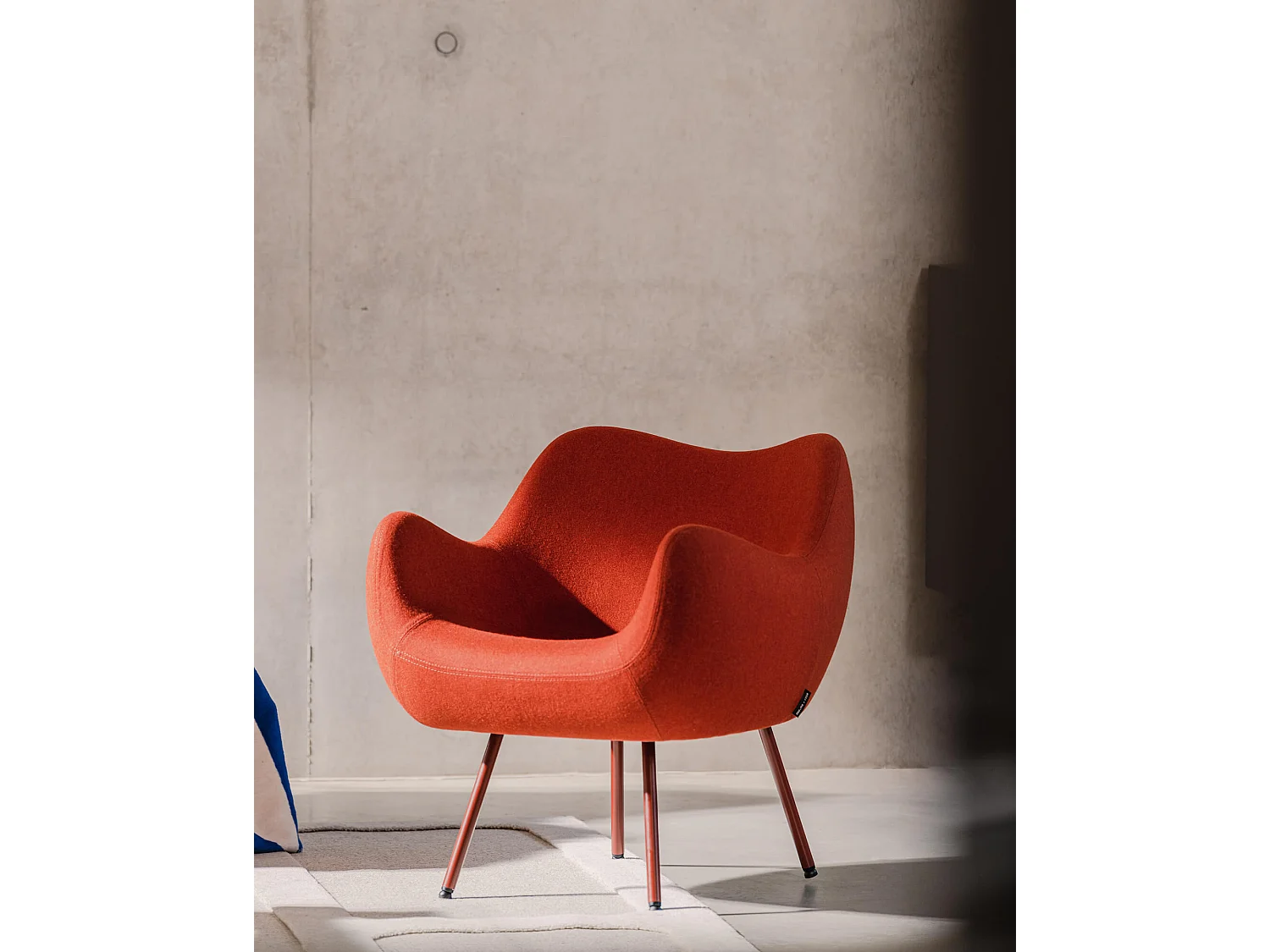 RM58 Fauteuil - heruitgave Roman Modzelewski, gewatteerde stoel met wollen bekleding