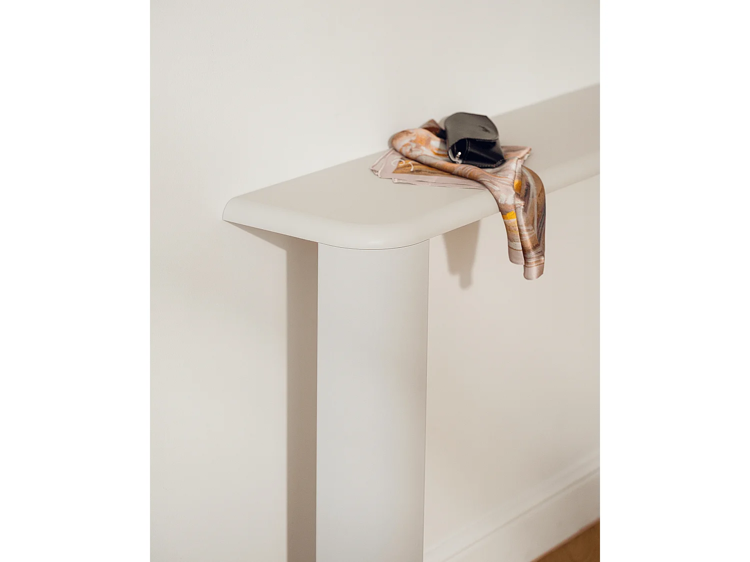 Table console Fli - plateau panneau de particules, structure métal