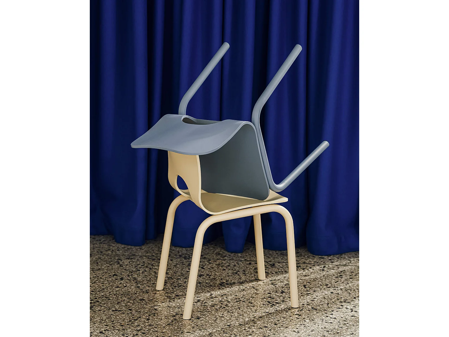 Atto stoel - moderne houten en metalen stoel, matte afwerking