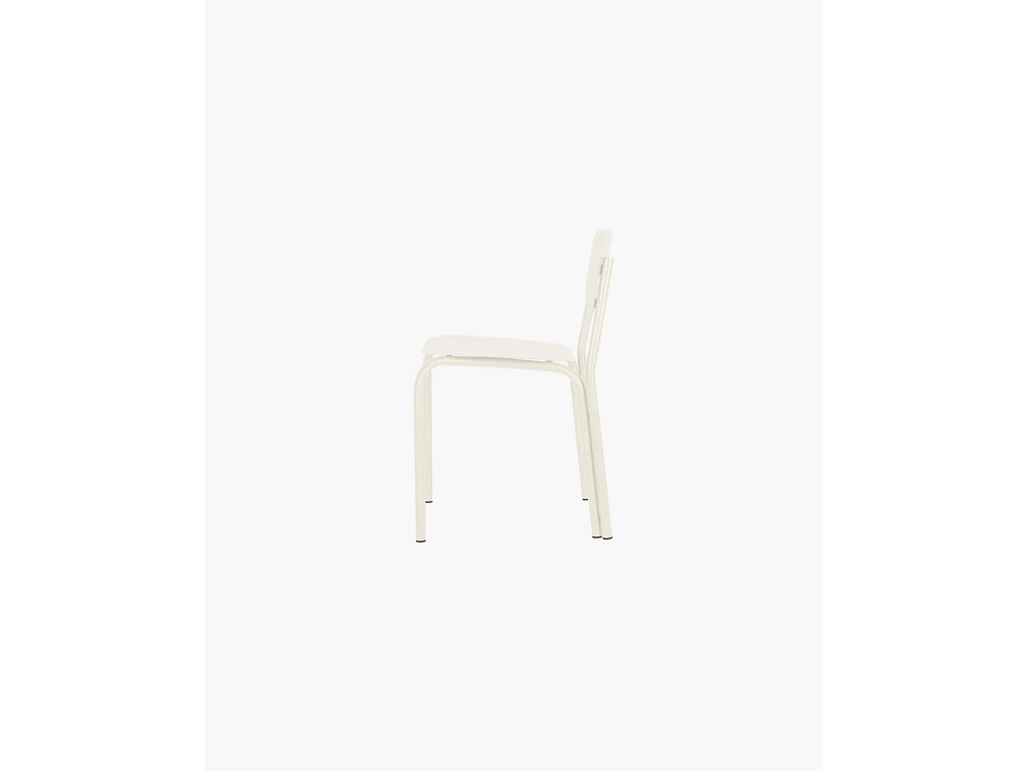 Chaise Kei noo.ma - design épuré, confortable et résistante